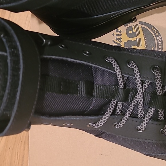 New Dr. Martens Air Wair "Combo Tech" with bounce soles size 13 - Picture 14 of 15